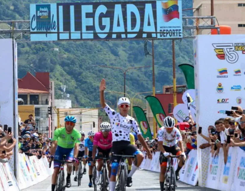 El Colombiano Brandon Rojas, pone el RITMO y Gana en Mérida. VUELTA AL TACHIRA 