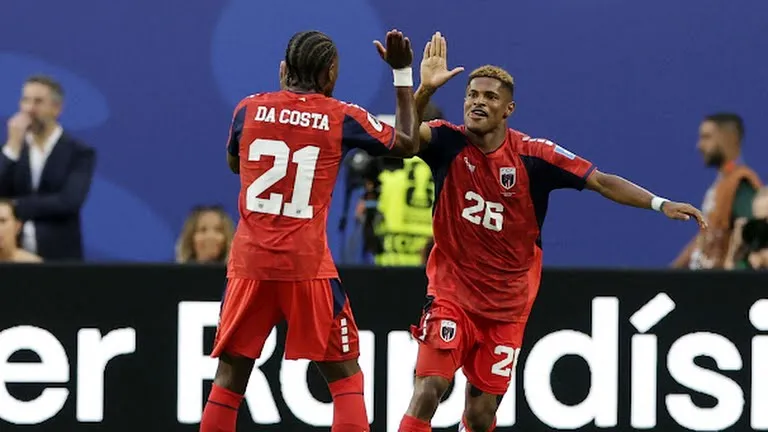 URUGUAY se complica la vida ante el inspirado Cabo Verde