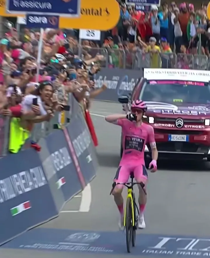 Póker de Vingeggard en el GIRO y pone más distancia en la GI - Fondo