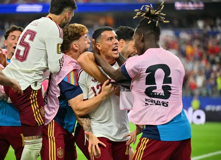 ESPAÑA FINALISTA al cortar los circuitos del ataque francés