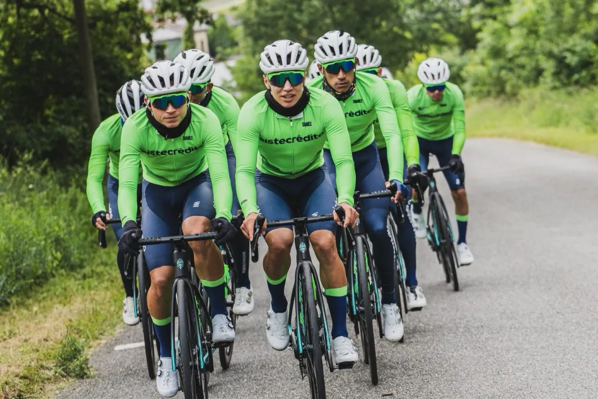 Buen debut del TEAM SISTECRÉDITO en la ronda de I´ISARD en Francia - Fondo